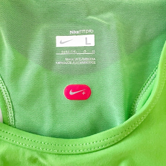 Nike Dri-FIT Green Tank Top – Women’s Large - Picture 5 of 5
